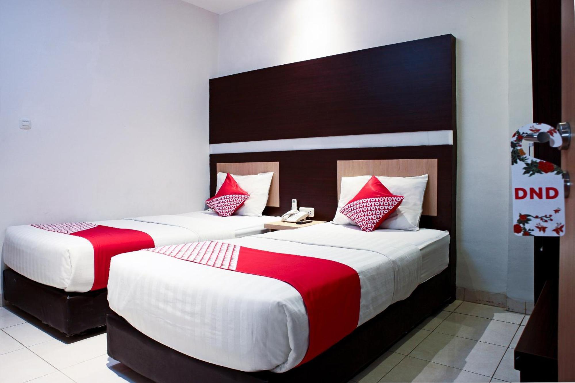 Oyo 1009 Hotel Bumi Malaya 메단 외부 사진